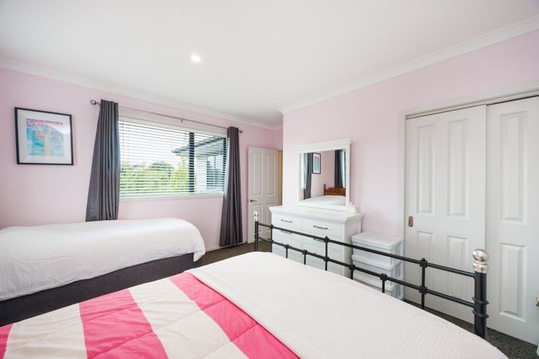 Photo of property in 18 Oak Crescent, Ashhurst, 4810