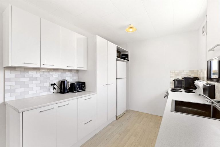 Photo of property in 1/8 Cameron Place, Ranui, Auckland, 0612