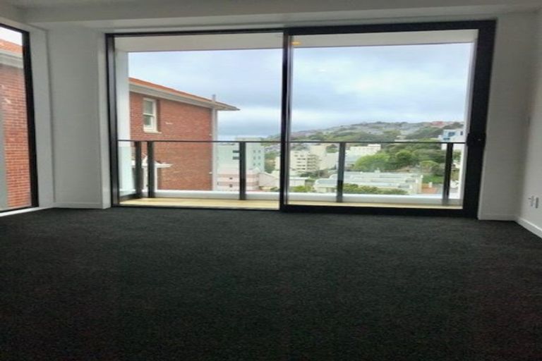 Photo of property in 18a Oriental Terrace, Oriental Bay, Wellington, 6011