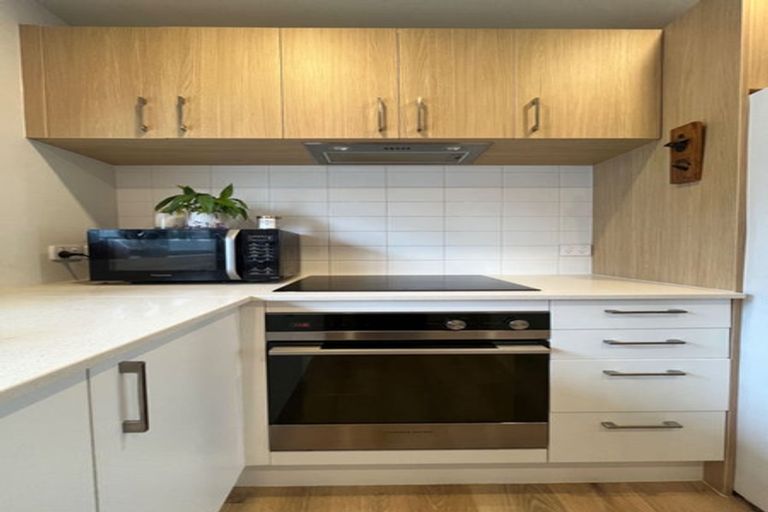 Photo of property in 1/2 Stokes Avenue, Te Atatu Peninsula, Auckland, 0610