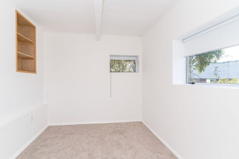Photo of property in 30 Seaview Terrace, Kew, Dunedin, 9012