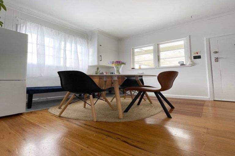 Photo of property in 25 Rewa Street, Takaro, Palmerston North, 4412