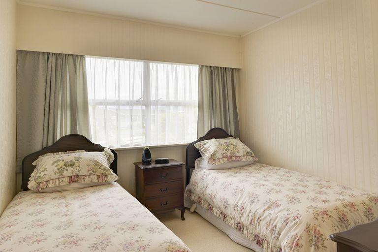 Photo of property in 11 Fairbrother Street, Carterton, 5713