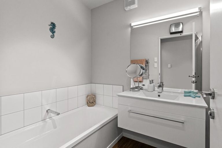 Photo of property in 12a Nautique Place, Waikawa, Picton, 7220