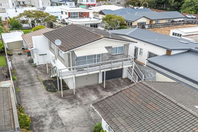 Photo of property in 43b Fulford Street, New Plymouth, 4310