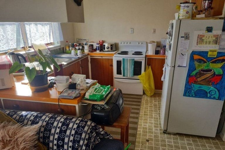 Photo of property in 2/8 Dublin Street, Pukekohe, 2120