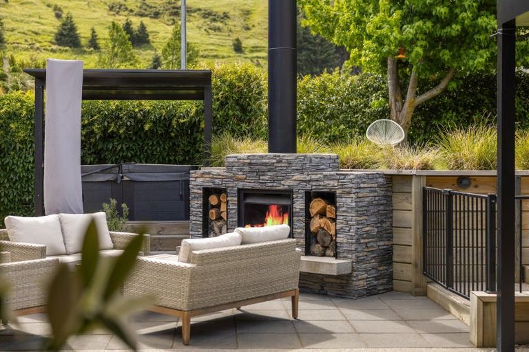 Photo of property in 20 Sherwood Court, Lower Shotover, Queenstown, 9371