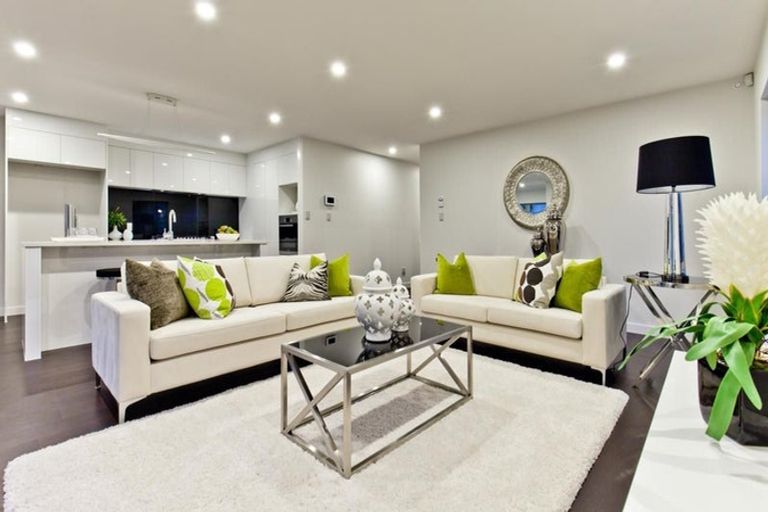 Photo of property in 1b Rae Road, Campbells Bay, Auckland, 0620