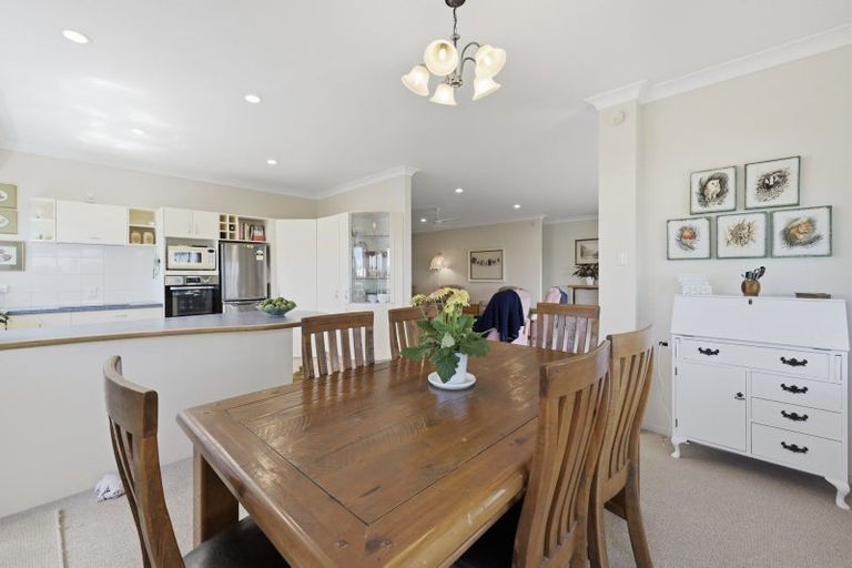 Photo of property in 15 Diamond Head, Hairini, Tauranga, 3112