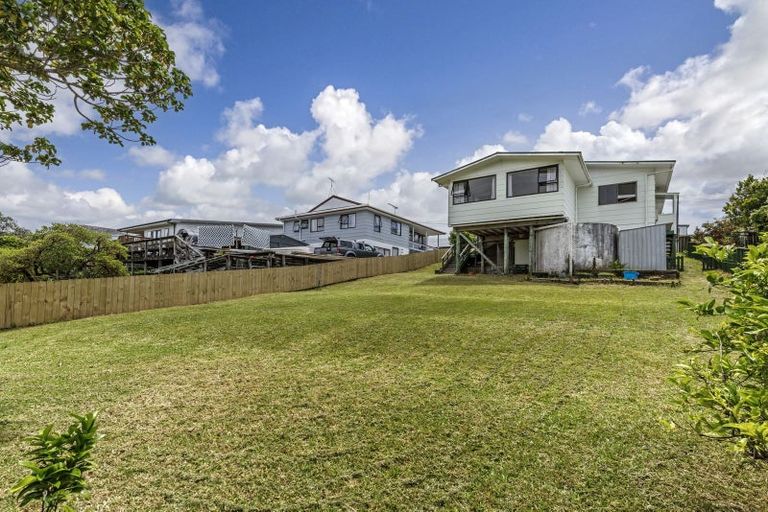 Photo of property in 233 Vipond Road, Stanmore Bay, Whangaparaoa, 0932