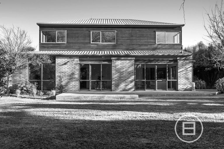 Photo of property in 3 Glenburn Place, Avonhead, Christchurch, 8042