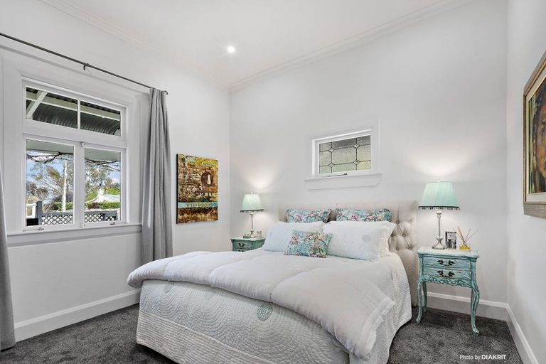 Photo of property in 63 Dublin Street, Martinborough, 5711