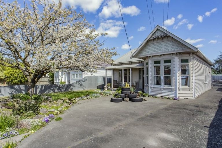 Photo of property in 17 Havelock Street, Phillipstown, Christchurch, 8011