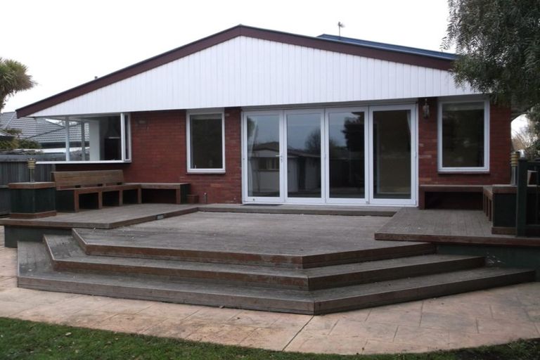 Photo of property in 910 Avonside Drive, Avondale, Christchurch, 8061