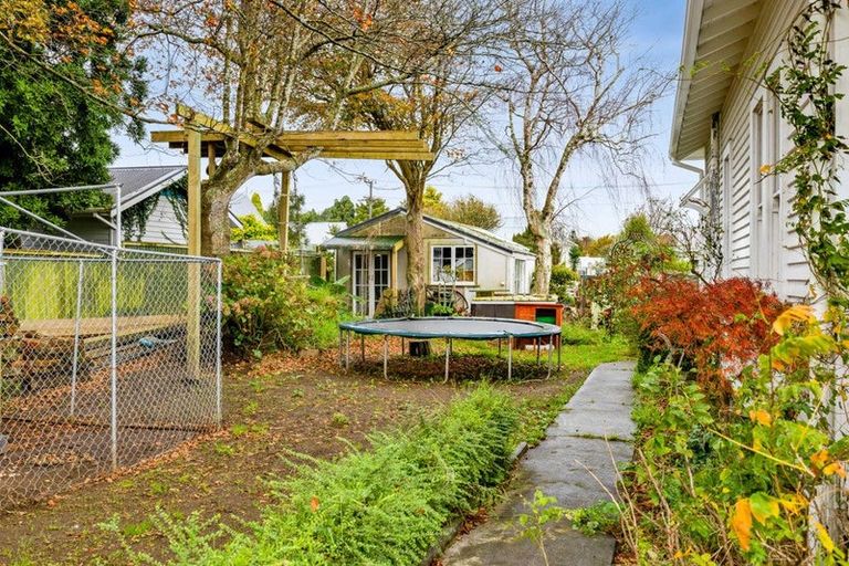 Photo of property in 194 High Street, Eltham, 4322