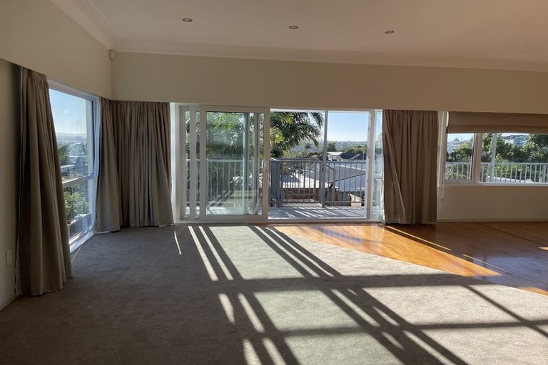 Photo of property in 43 Grassways Avenue, Pakuranga, Auckland, 2010