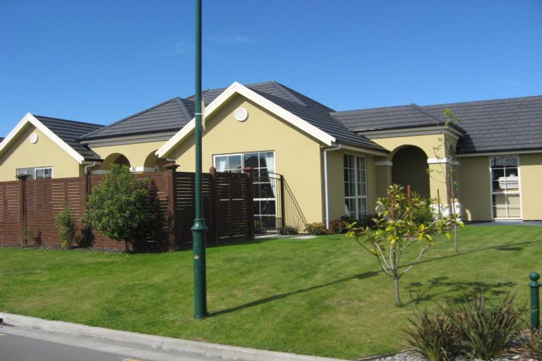 Photo of property in 2 Applefield Court, Northwood, Christchurch, 8051
