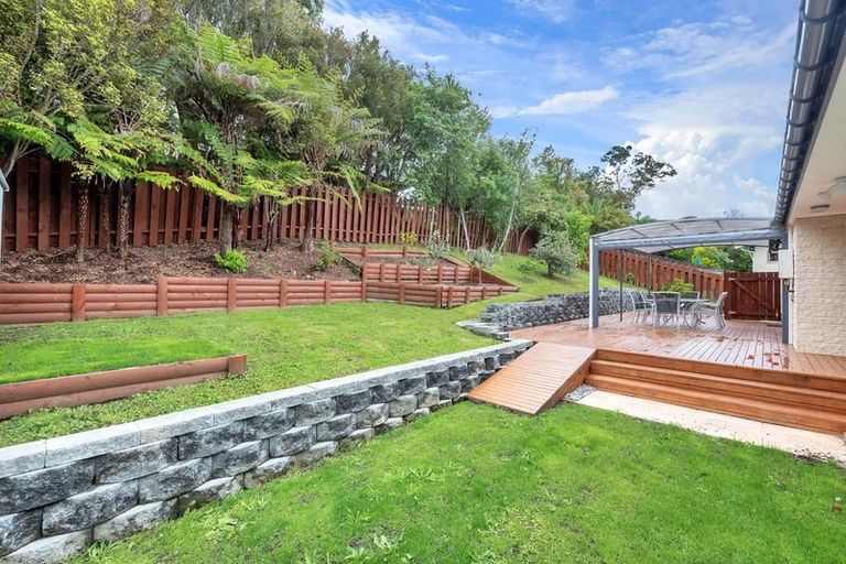 Photo of property in 4 Kegworth Place, Browns Bay, Auckland, 0630