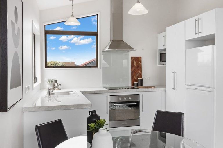 Photo of property in 138c Charles Street, Westshore, Napier, 4110