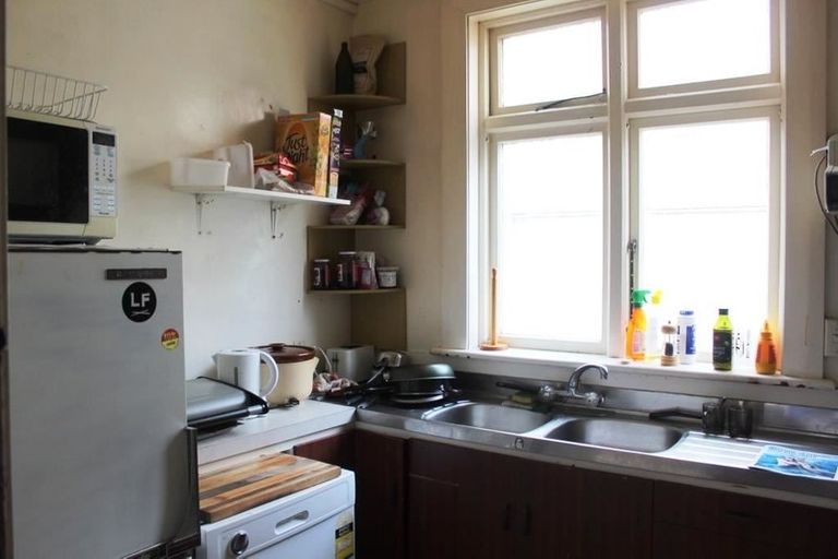 Photo of property in 28 Duke Street, North Dunedin, Dunedin, 9016