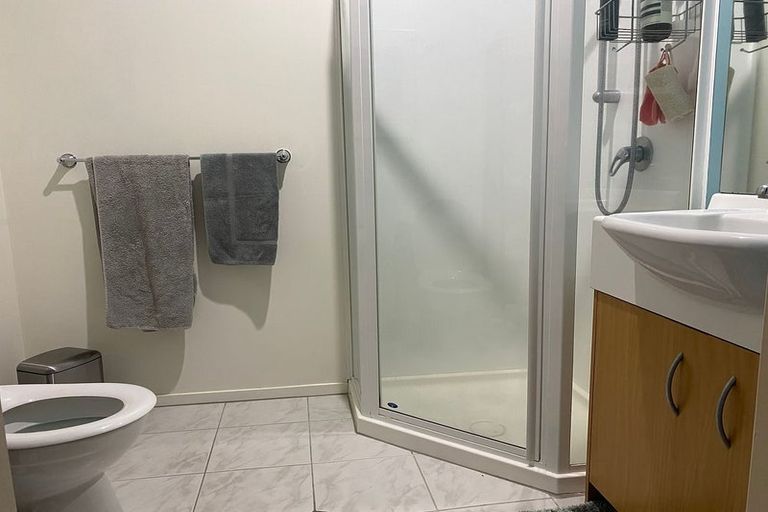 Photo of property in Stadium Garden Flats, 305/107 Thorndon Quay, Pipitea, Wellington, 6011