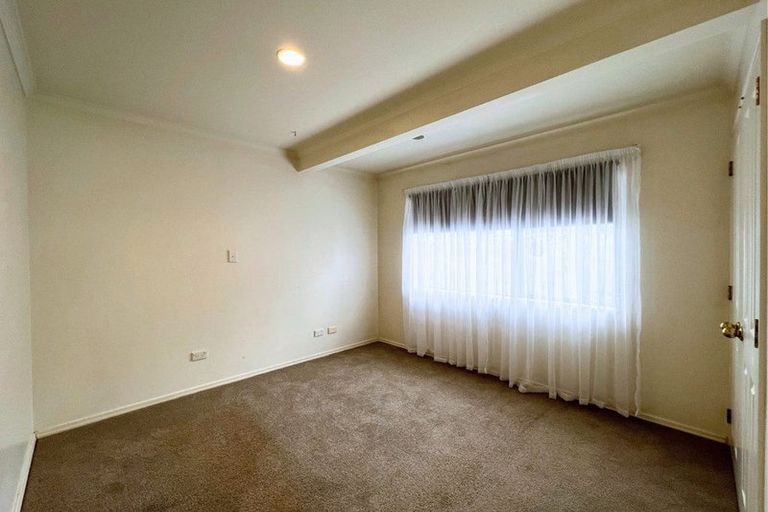 Photo of property in 151c Colwill Road, Massey, Auckland, 0614