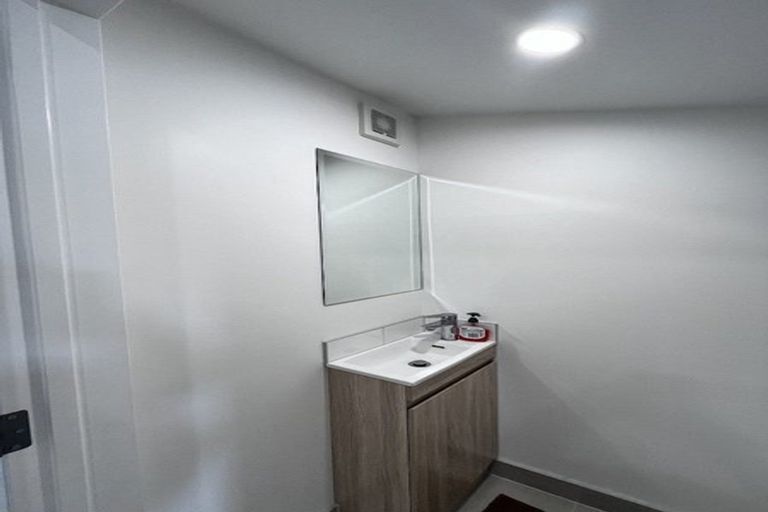 Photo of property in 9 Raupeti Lane, Henderson, Auckland, 0612