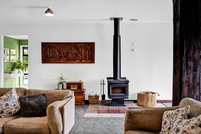 Photo of property in 1082 Junction Road, Egmont Village, Inglewood, 4386