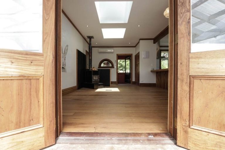 Photo of property in 236 Ngatiawa Road, Reikorangi, Waikanae, 5391