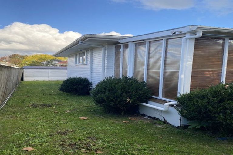 Photo of property in 5 Crockett Lane, Henderson, Auckland, 0610