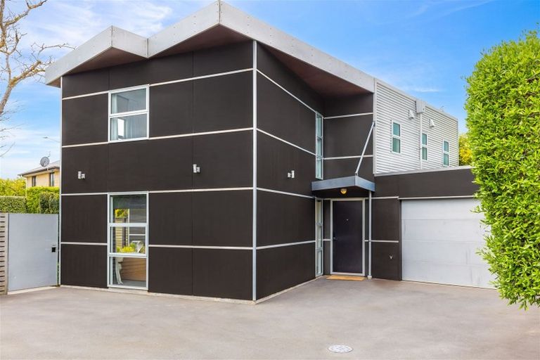 Photo of property in 51 Oxley Avenue, St Albans, Christchurch, 8014