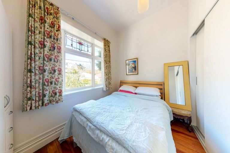 Photo of property in 11 Wright Street, Mount Cook, Wellington, 6021