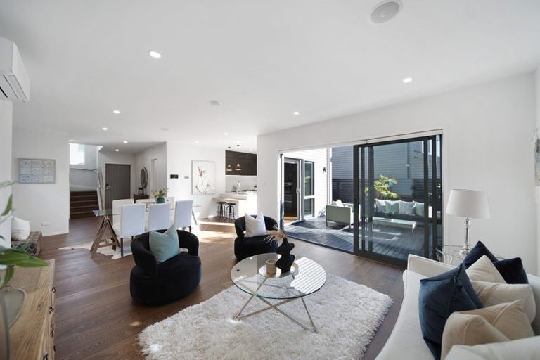 Photo of property in 4b O'halloran Road, Howick, Auckland, 2014