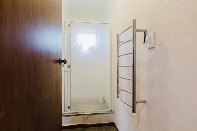 Photo of property in 22 Hind Place, Hokowhitu, Palmerston North, 4410