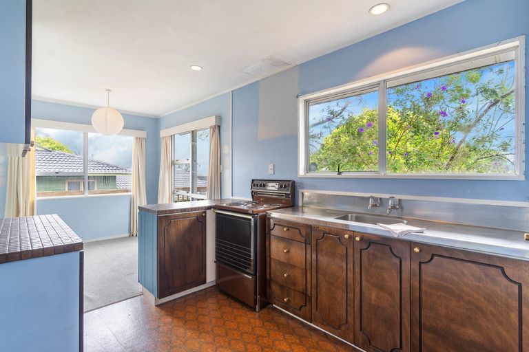 Photo of property in 9 Sikkim Crescent, Clover Park, Auckland, 2019