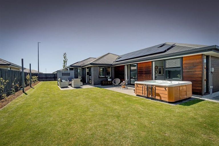 Photo of property in 309 Halswell Junction Road, Halswell, Christchurch, 8025