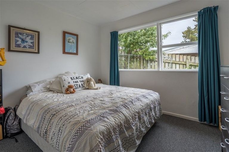 Photo of property in 20 Derrick Road, Kawakawa, 0210