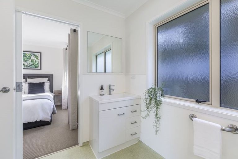 Photo of property in 21b Bonita Avenue, Stanmore Bay, Whangaparaoa, 0932
