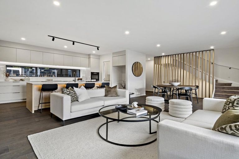 Photo of property in 8 Stockade View Lane, Howick, 2014