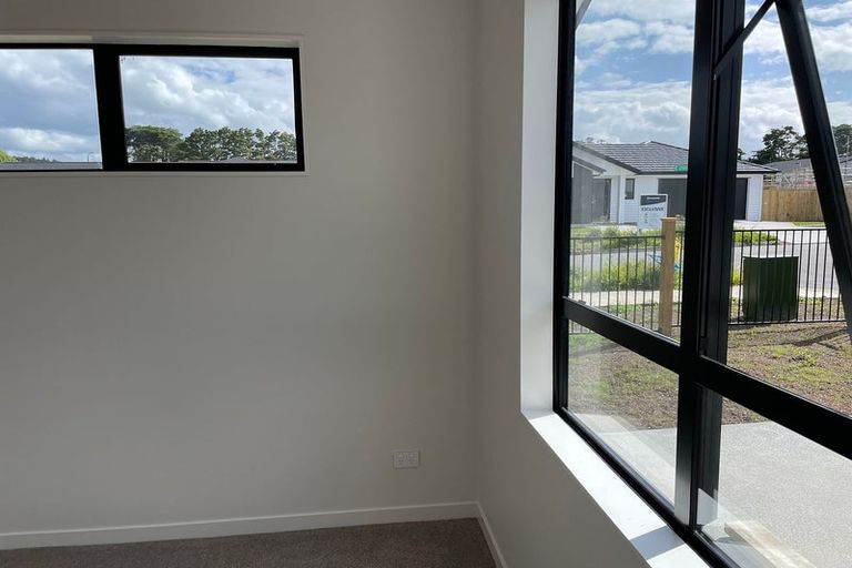 Photo of property in 2 Cutfield Lane, Kumeu, 0810