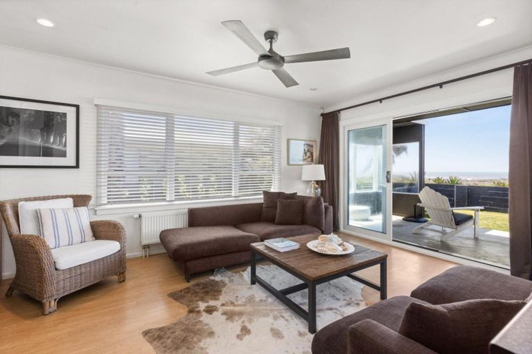 Photo of property in 243 Clifton Road, Te Awanga, 4102