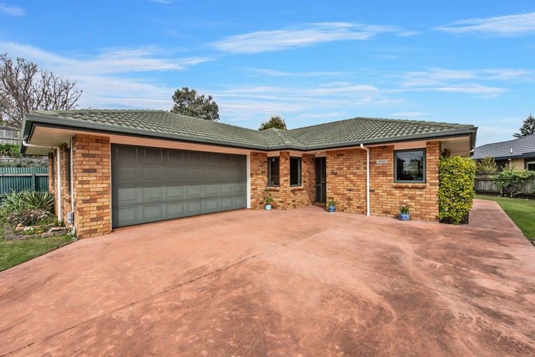 Photo of property in 44 Te Moana Road, Waikanae Beach, Waikanae, 5036