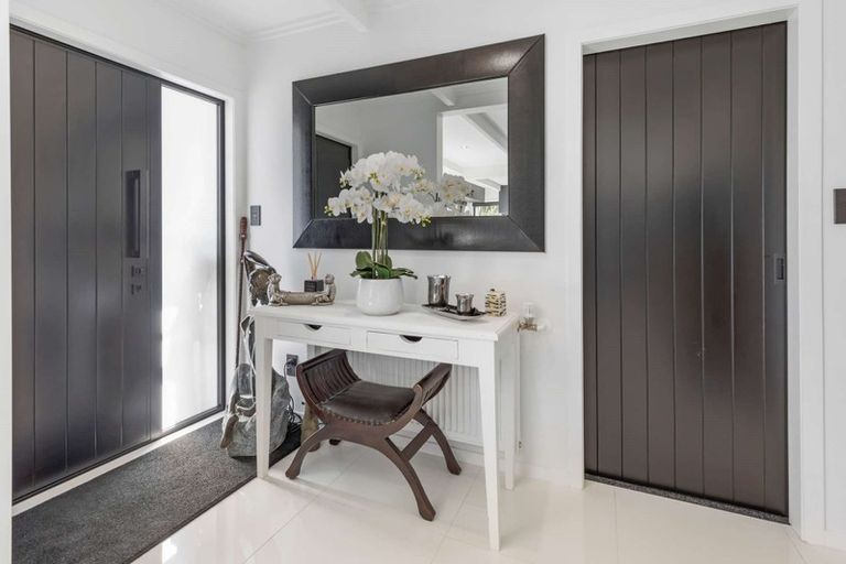 Photo of property in 6 Robertson Street, Glenholme, Rotorua, 3010