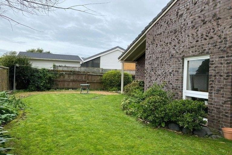 Photo of property in 4 Nassau Court, Half Moon Bay, Auckland, 2012