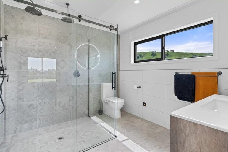 Photo of property in 117 Ruakokoputuna Road, Ruakokoputuna, Martinborough, 5781