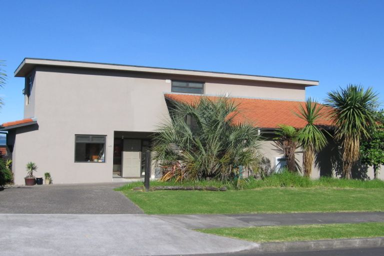 Photo of property in 48 Bannings Way, Hobsonville, Auckland, 0618