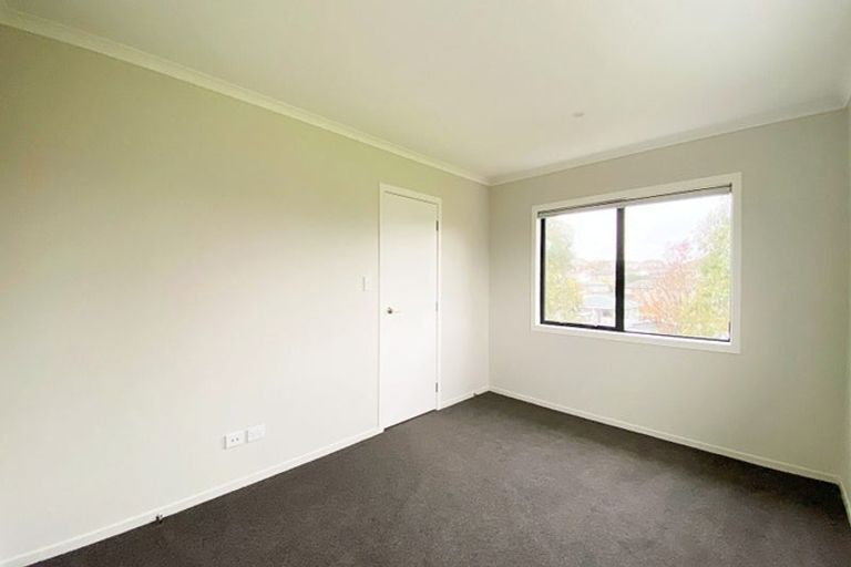 Photo of property in 27 Olive Crescent, Papatoetoe, Auckland, 2025
