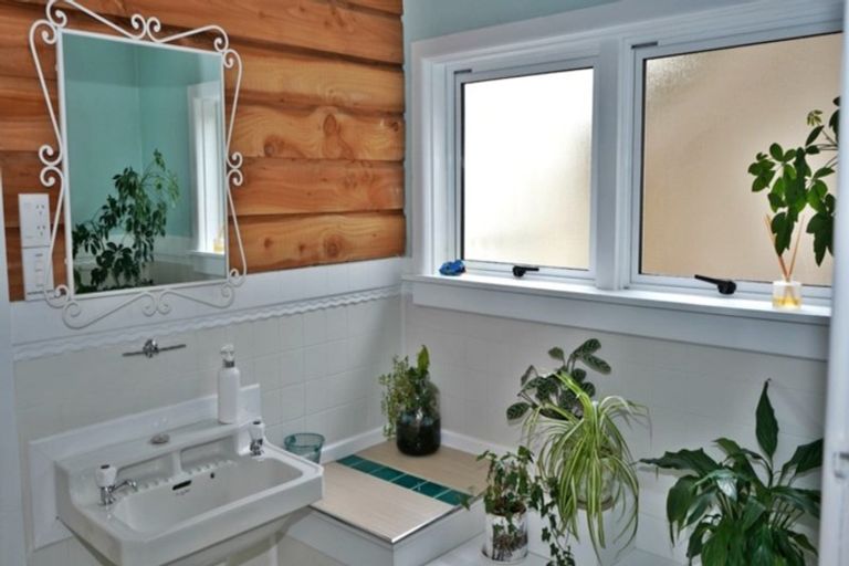 Photo of property in 14 Avon Street, South Hill, Oamaru, 9400