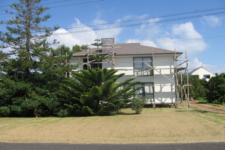 Photo of property in 3 Nikau Road, Oneroa, Waiheke Island, 1081