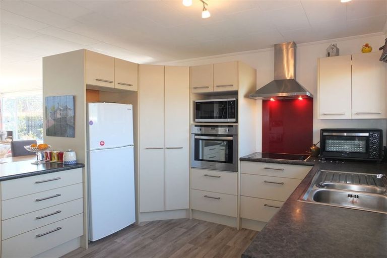 Photo of property in 2/21 Oxford Street, West End, Timaru, 7910